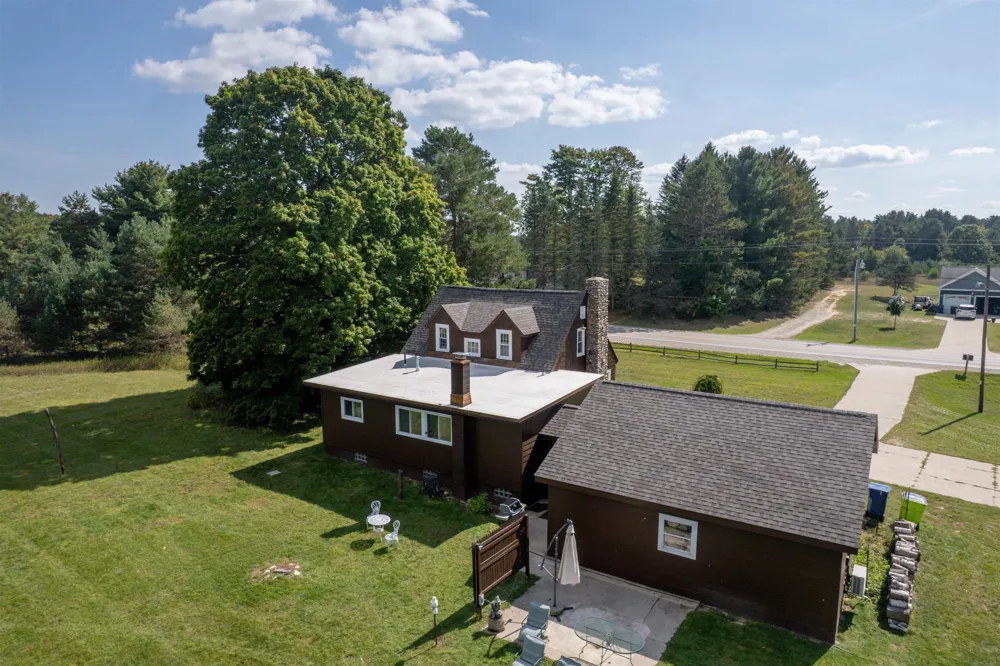 8616 Cedar Run Road Long Lake Township, MI 49684