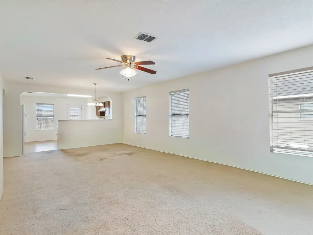 244 Cactus Patch Selma, TX 78154