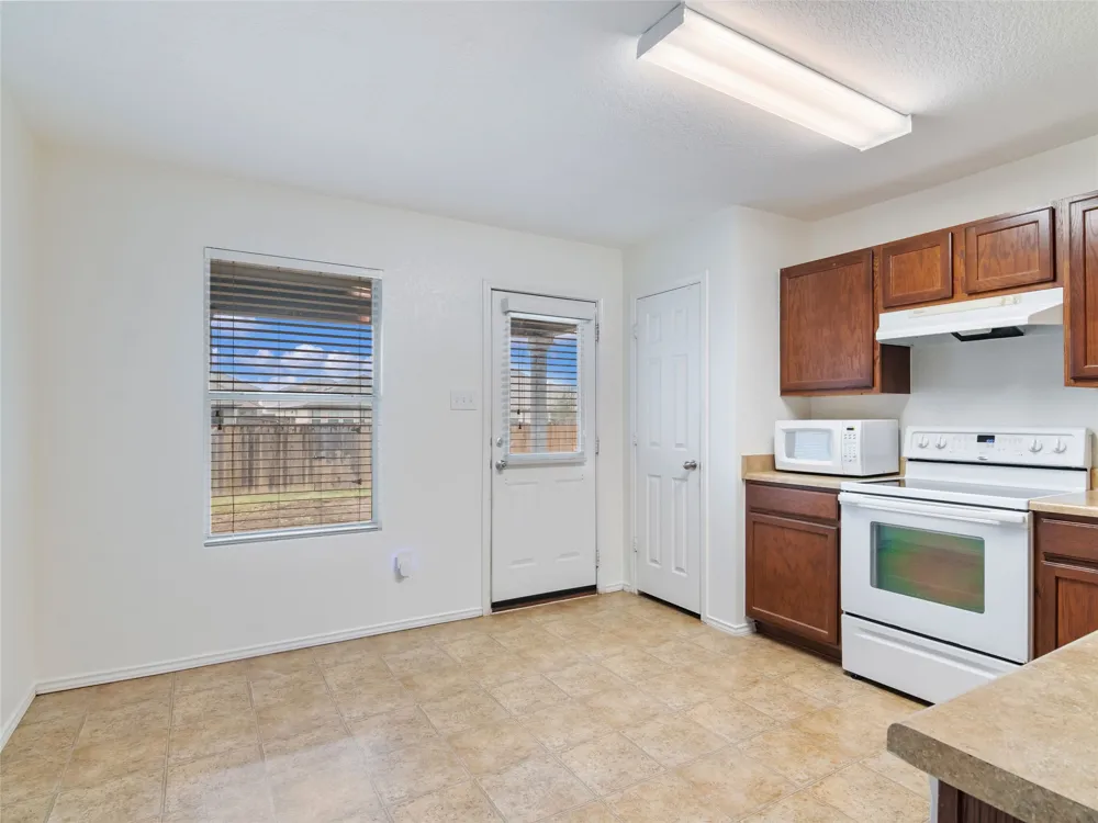 244 Cactus Patch Selma, TX 78154