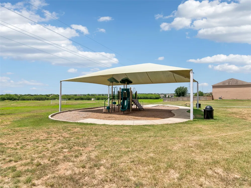 244 Cactus Patch Selma, TX 78154