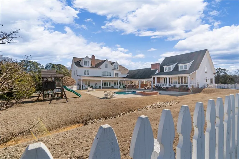 31 Duck Pond Road Roopville, GA 30170