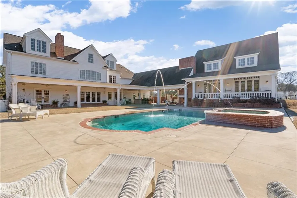 31 Duck Pond Road Roopville, GA 30170