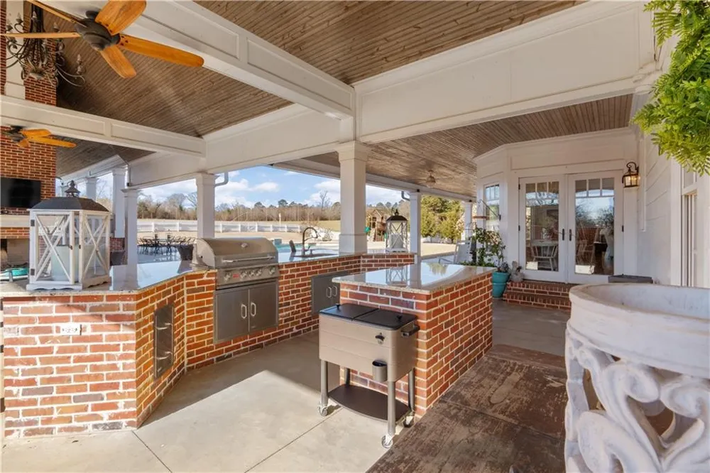 31 Duck Pond Road Roopville, GA 30170