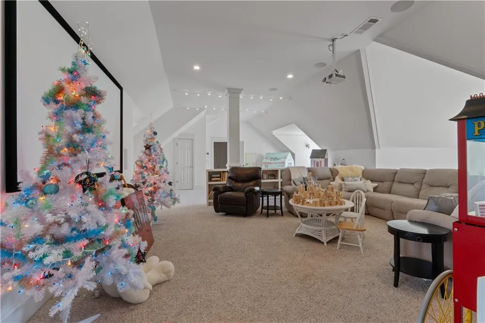 31 Duck Pond Road Roopville, GA 30170