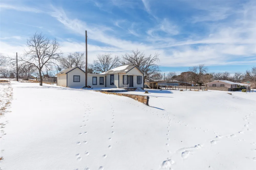 1902 Bristol Drive Sweetwater, TX 79556