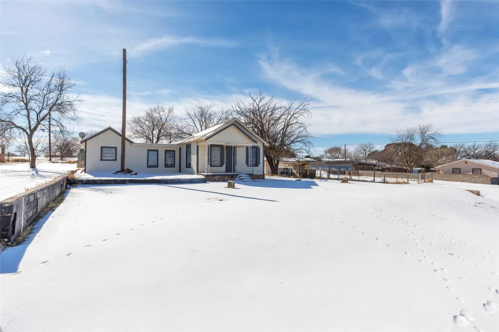 1902 Bristol Drive Sweetwater, TX 79556