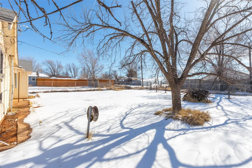 1902 Bristol Drive Sweetwater, TX 79556