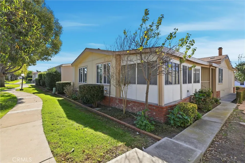 5200 Irvine Boulevard #54