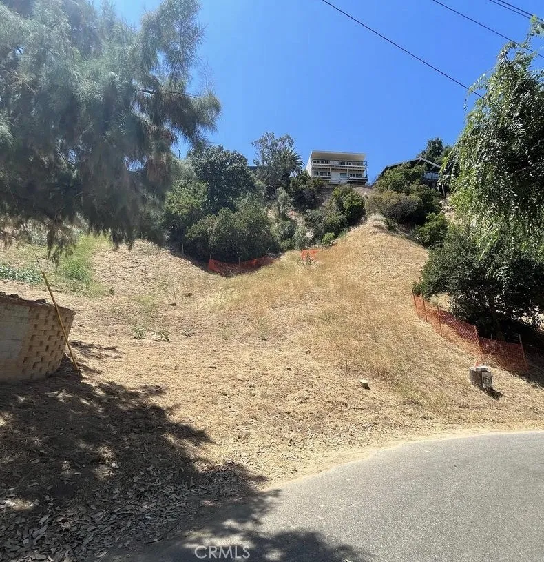 Ensenada Drive Woodland Hills, CA 91364