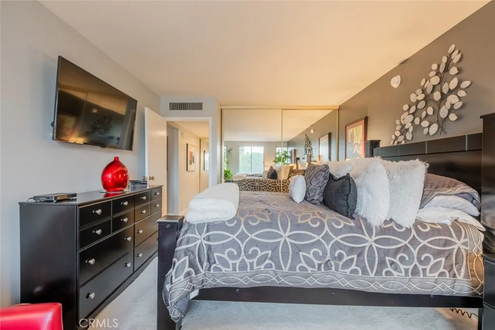 800 W 1st Street #502 Los Angeles, CA 90012