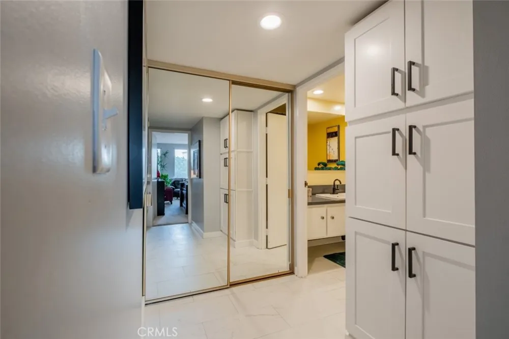 800 W 1st Street #502 Los Angeles, CA 90012