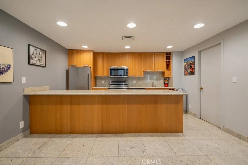 800 W 1st Street #502 Los Angeles, CA 90012