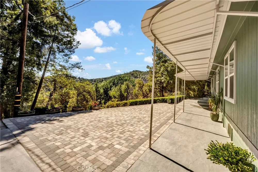 14986 Western Mine Road Middletown, CA 95461