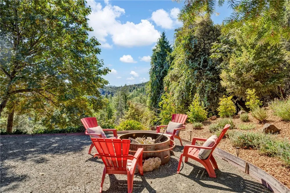 14986 Western Mine Road Middletown, CA 95461