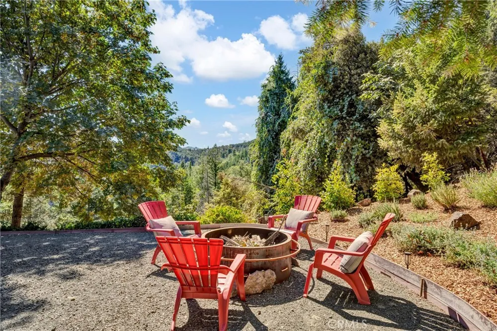 14986 Western Mine Road Middletown, CA 95461