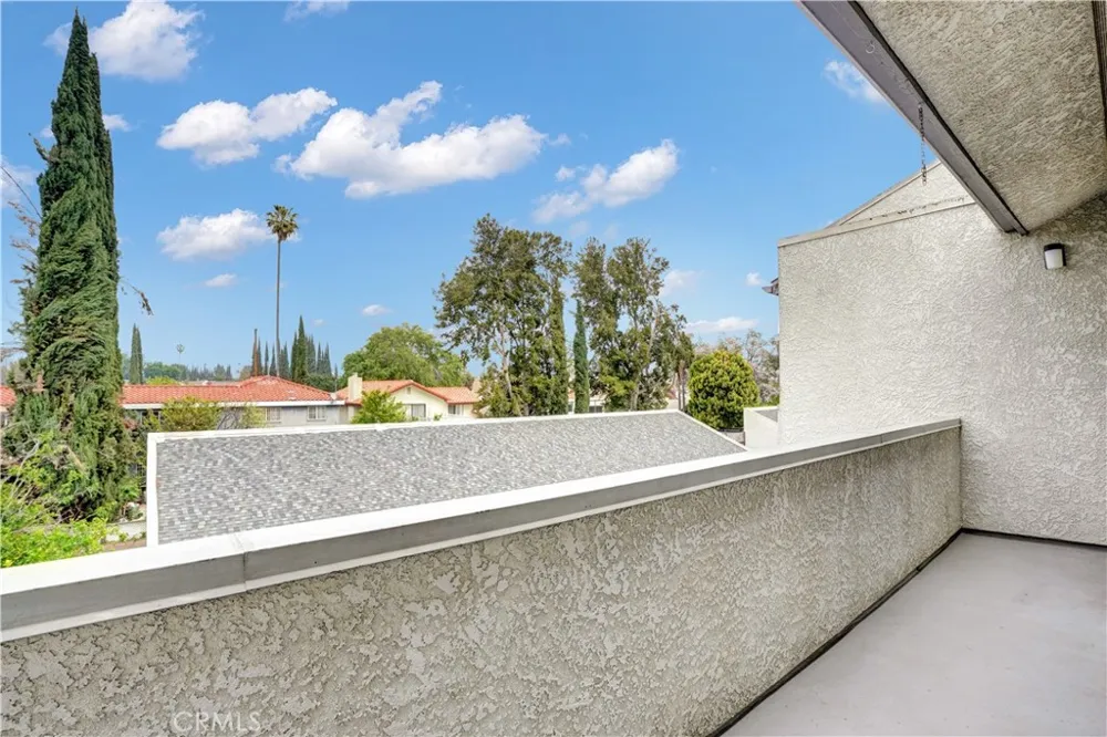 20155 Keswick #209 Winnetka, CA 91306