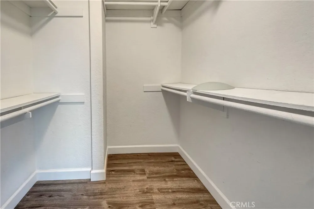 20155 Keswick #209 Winnetka, CA 91306