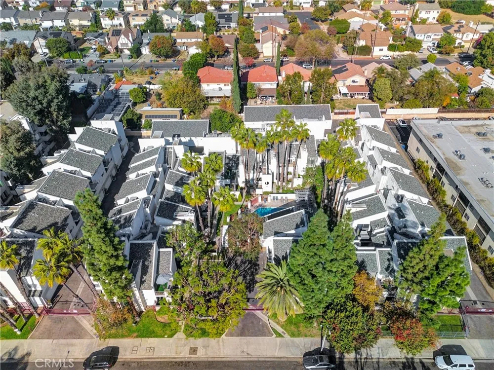 20155 Keswick #209 Winnetka, CA 91306