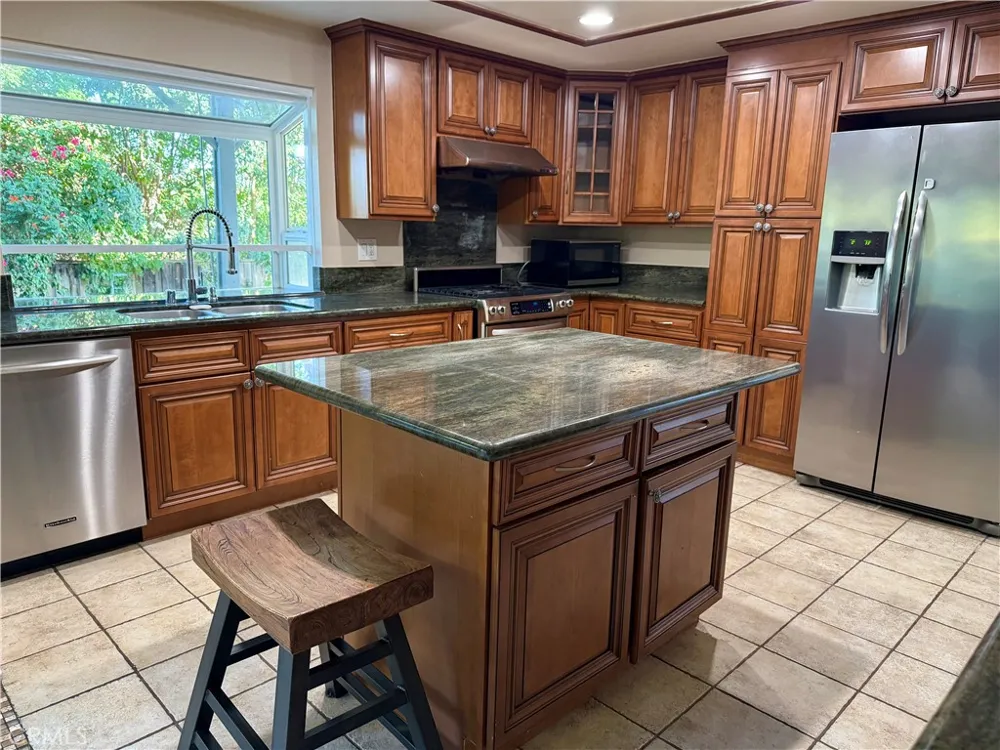 1228 Calle Vistaso San Dimas, CA 91773