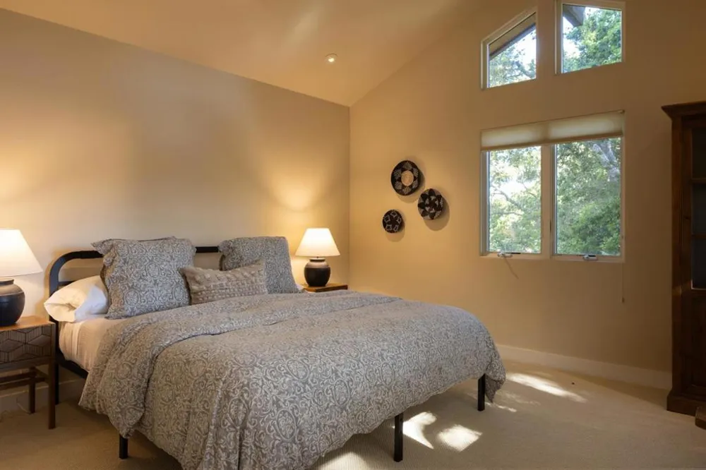 5466 Quail Way Carmel, CA 93923