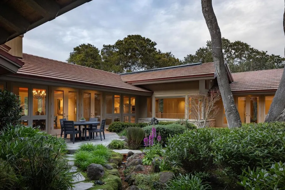 5466 Quail Way Carmel, CA 93923