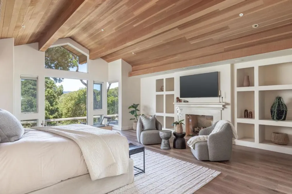 5466 Quail Way Carmel, CA 93923