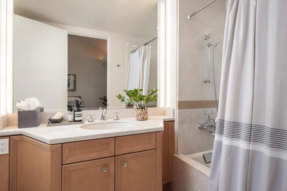 5466 Quail Way Carmel, CA 93923