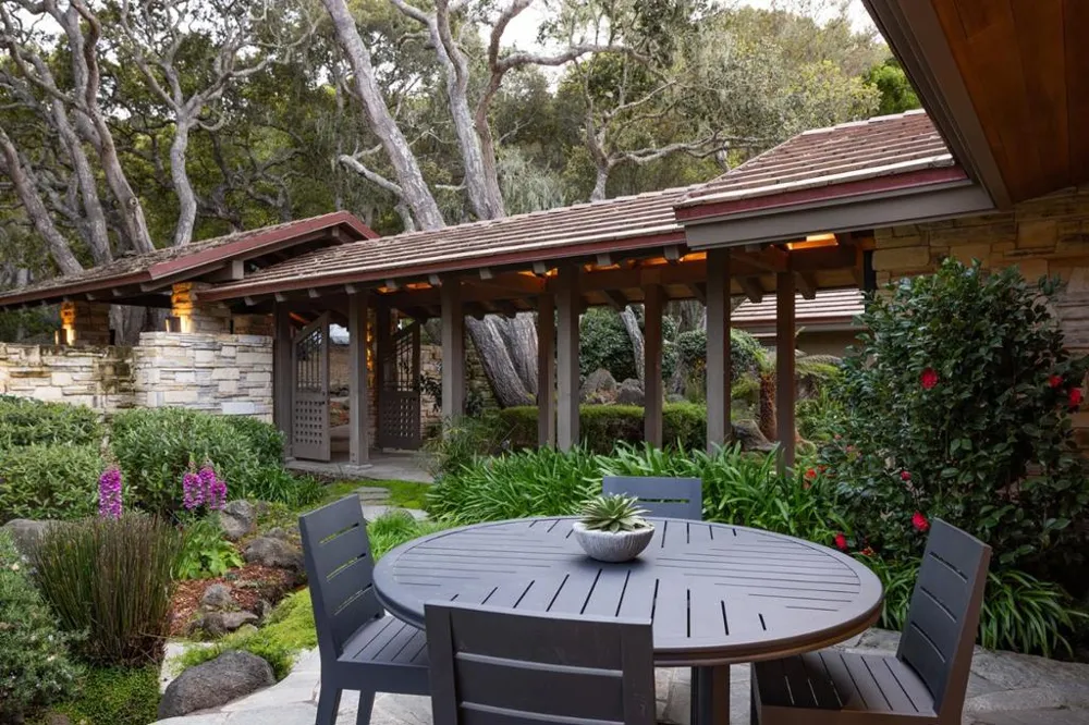 5466 Quail Way Carmel, CA 93923