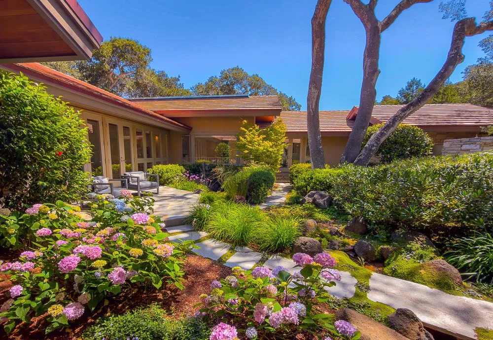 5466 Quail Way Carmel, CA 93923
