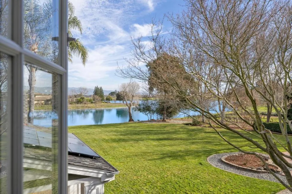 1450 Lakeview Court San Martin, CA 95046