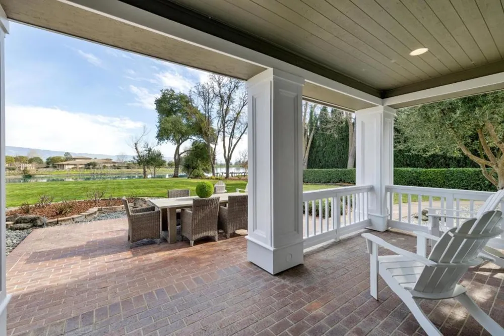 1450 Lakeview Court San Martin, CA 95046