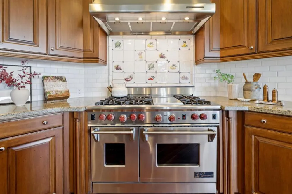 1450 Lakeview Court San Martin, CA 95046