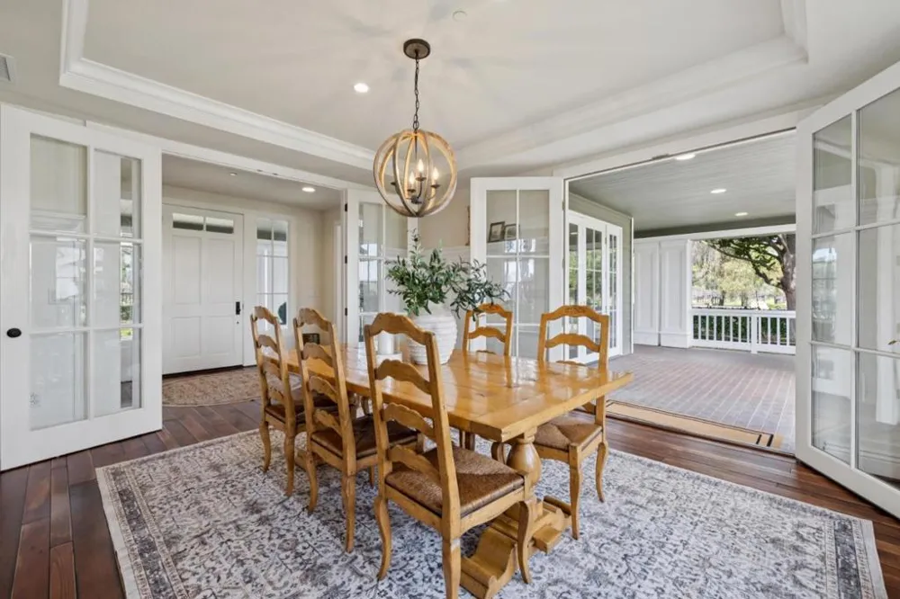1450 Lakeview Court San Martin, CA 95046