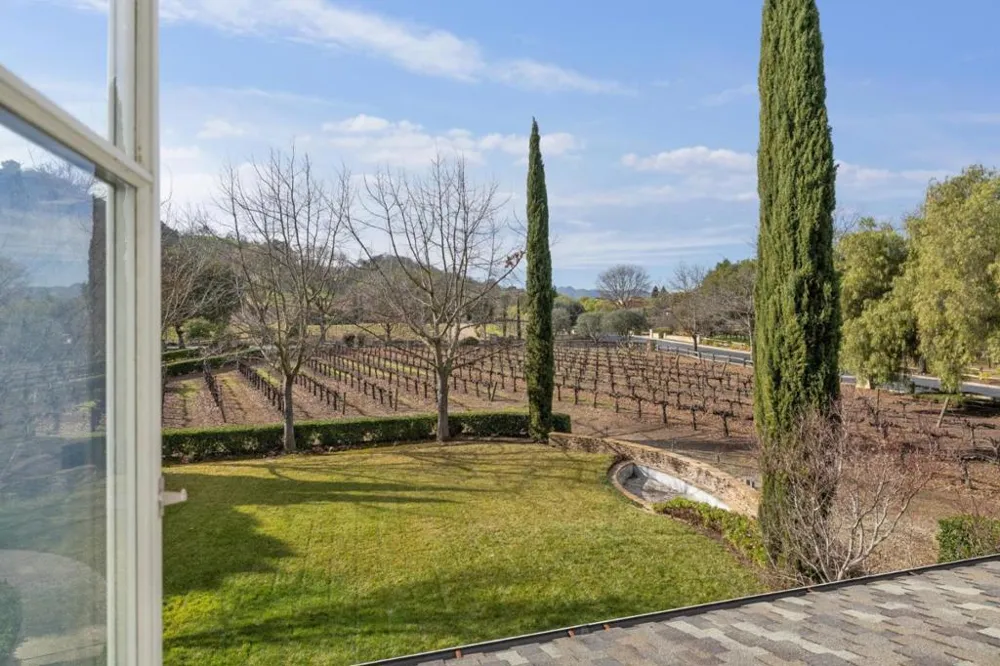1450 Lakeview Court San Martin, CA 95046