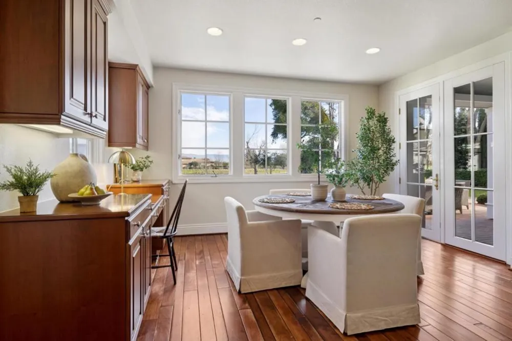 1450 Lakeview Court San Martin, CA 95046