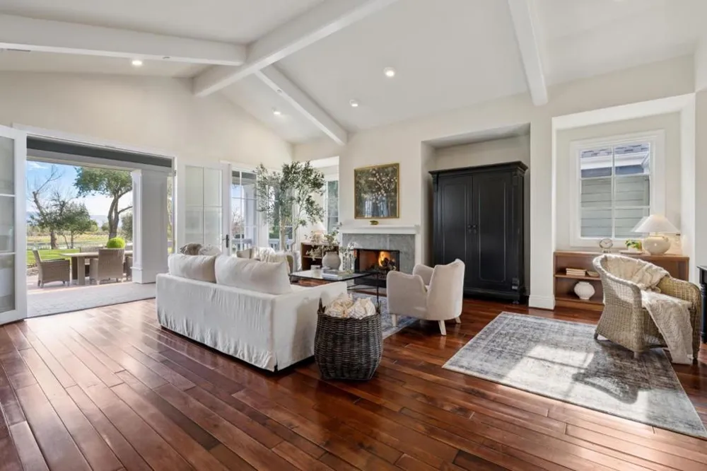 1450 Lakeview Court San Martin, CA 95046