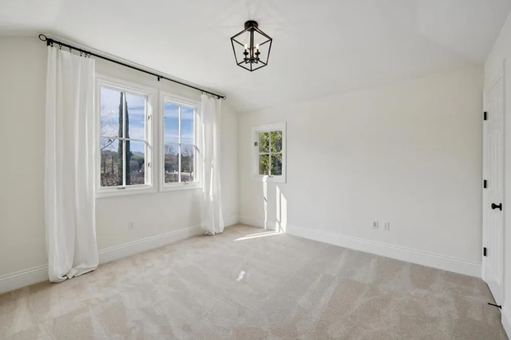 1450 Lakeview Court San Martin, CA 95046