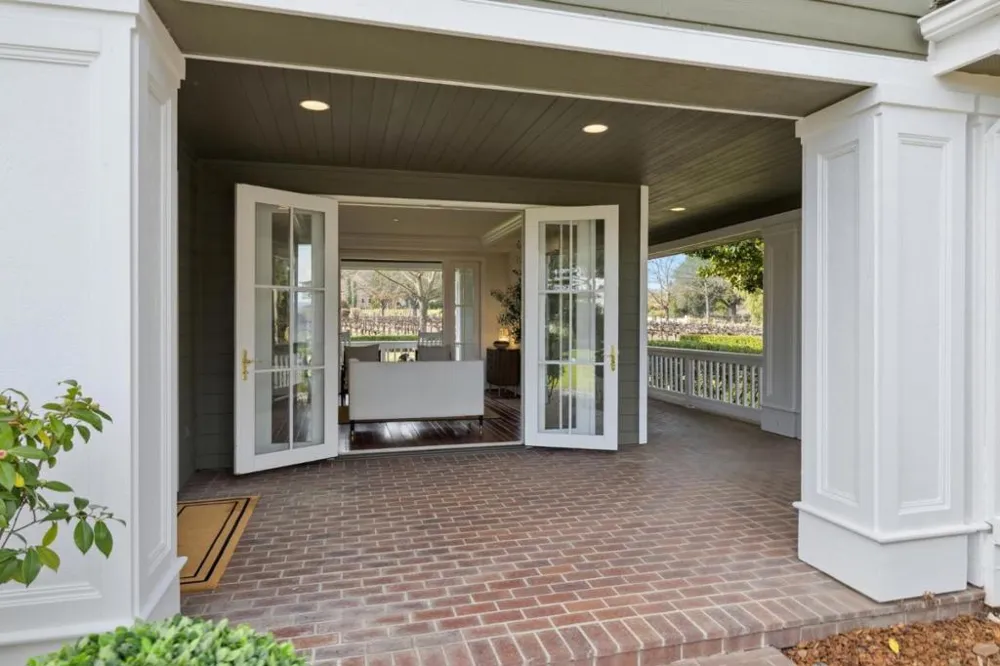 1450 Lakeview Court San Martin, CA 95046