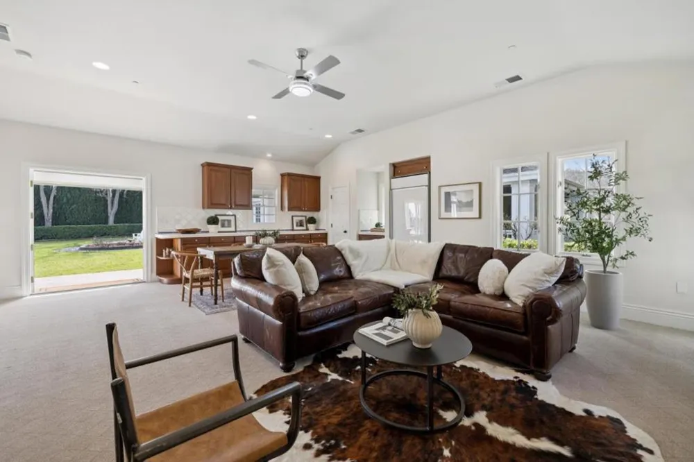 1450 Lakeview Court San Martin, CA 95046