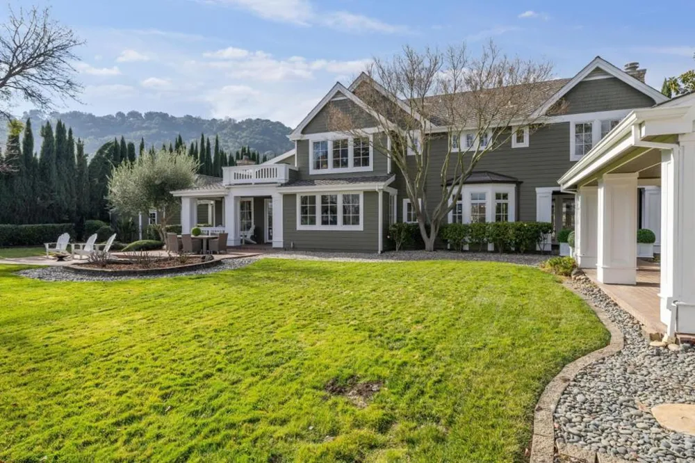 1450 Lakeview Court San Martin, CA 95046