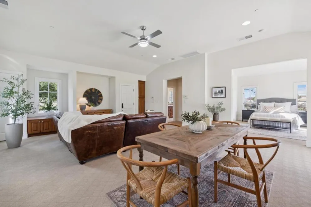 1450 Lakeview Court San Martin, CA 95046