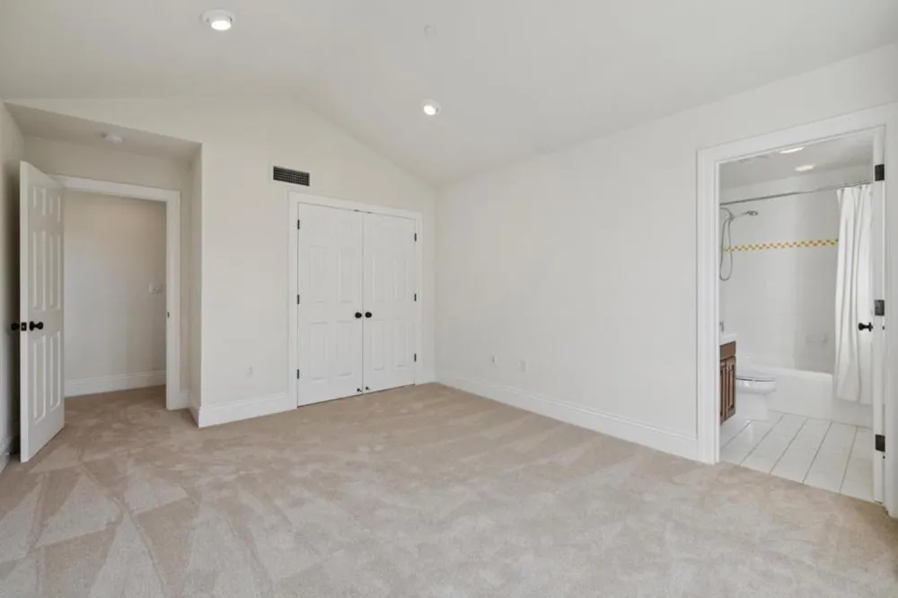 1450 Lakeview Court San Martin, CA 95046