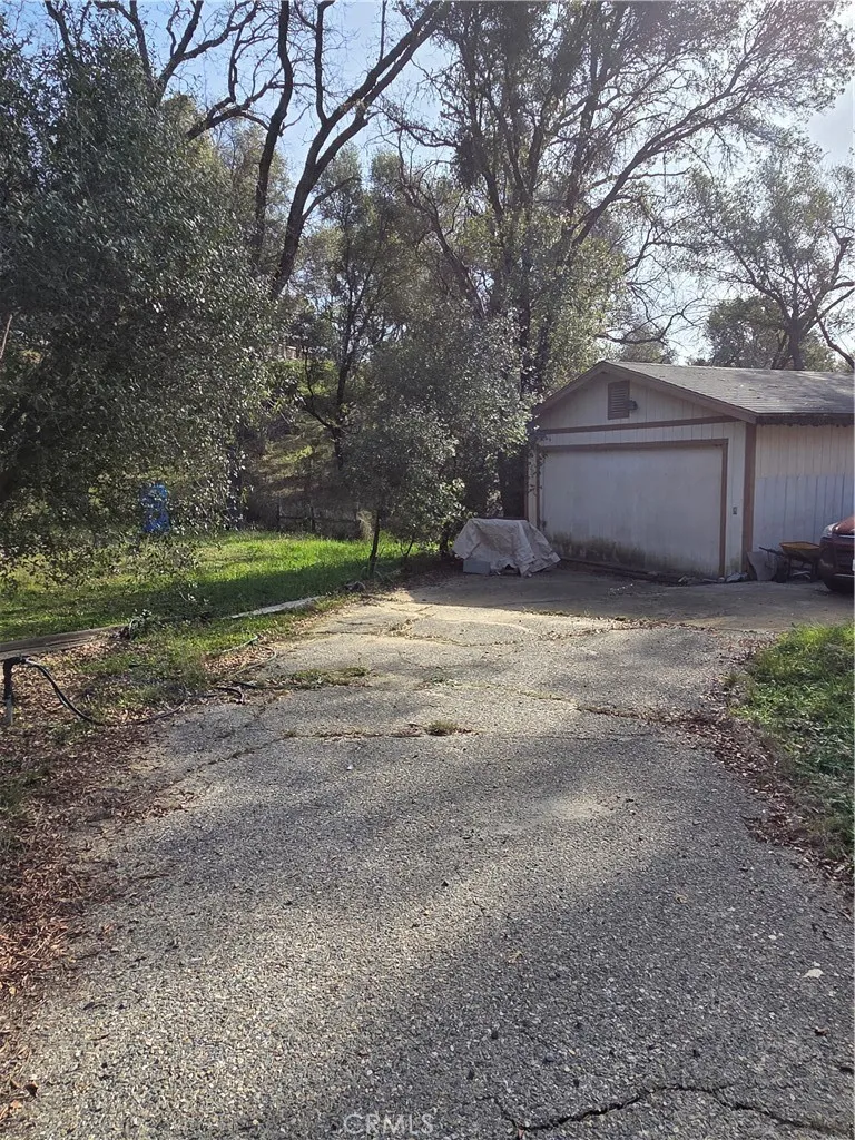 58348 Road 225 North Fork, CA 93643