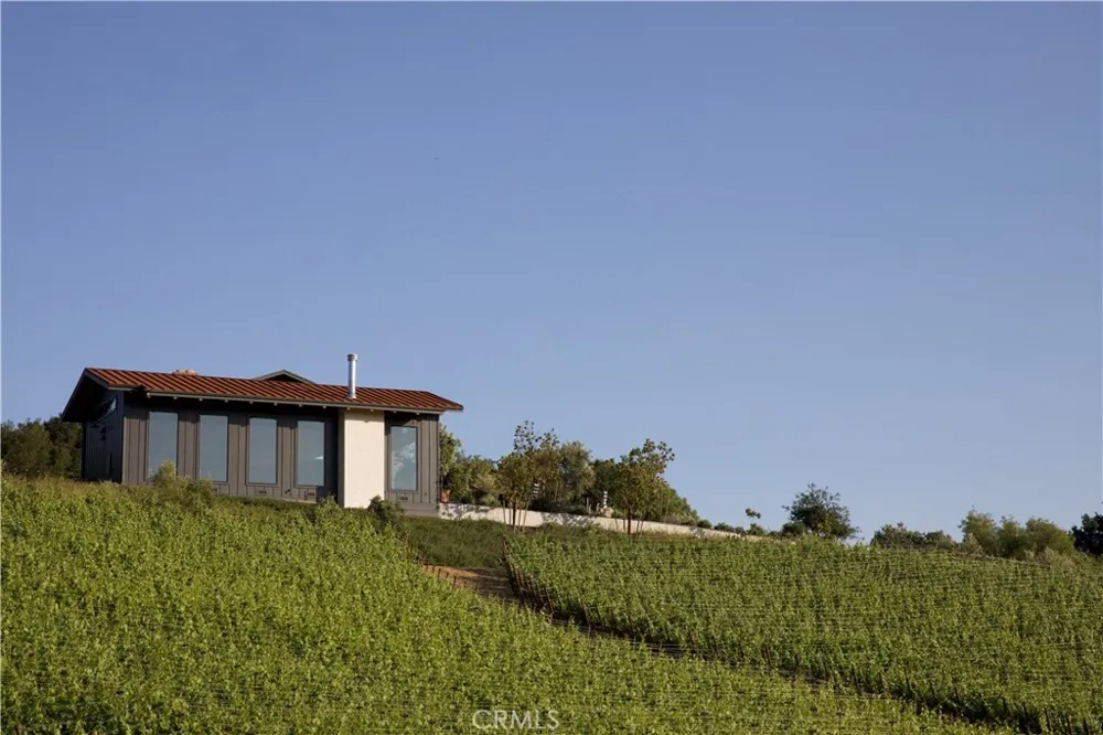 2575 park street Los Olivos, CA 93441