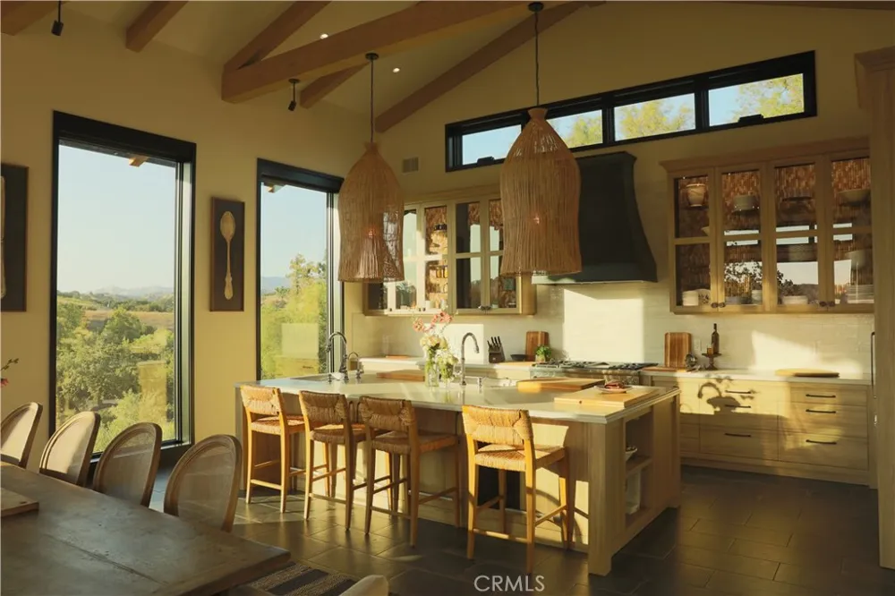 2575 park street Los Olivos, CA 93441