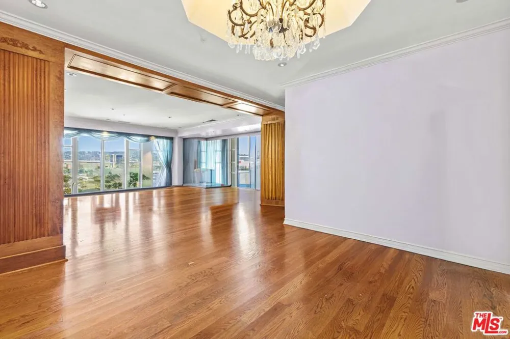 10580 Wilshire Boulevard #17NE