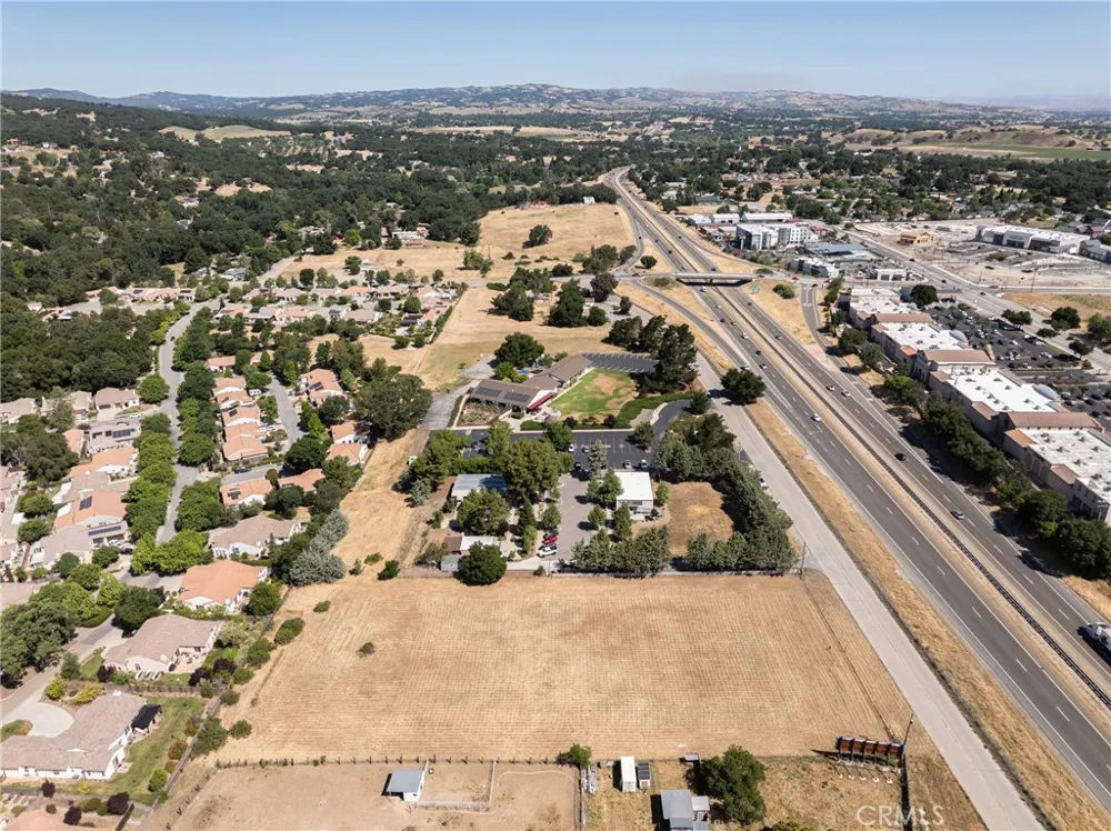 2400 Ramona Road Atascadero, CA 93422