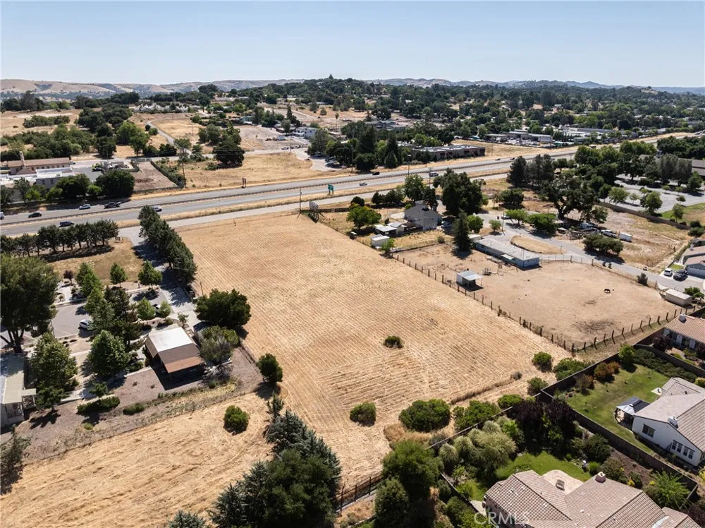 2400 Ramona Road Atascadero, CA 93422