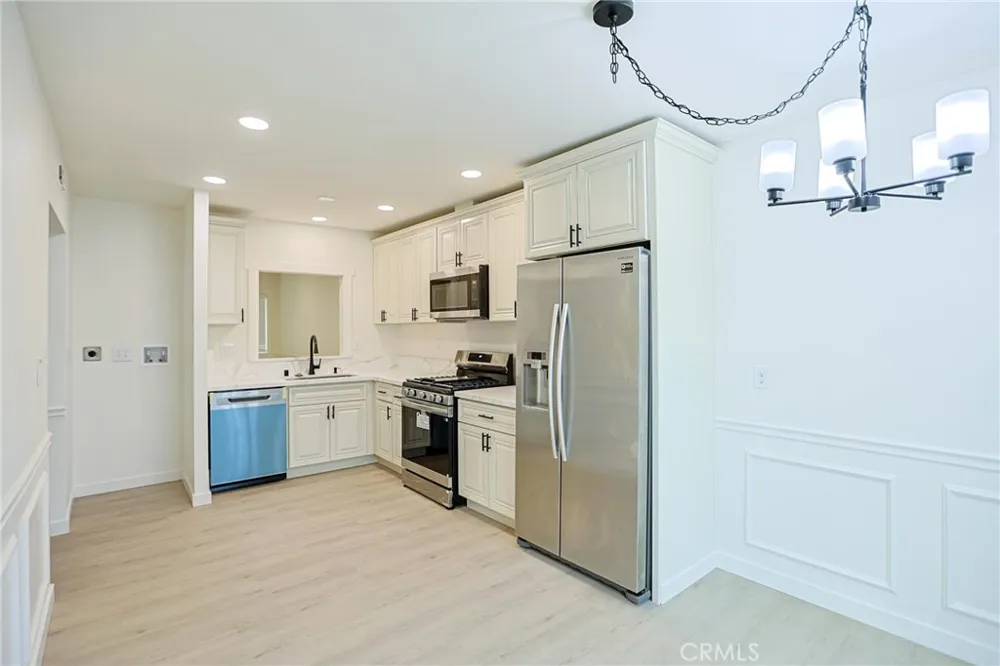 4109 W 5th #F2 Santa Ana, CA 92703
