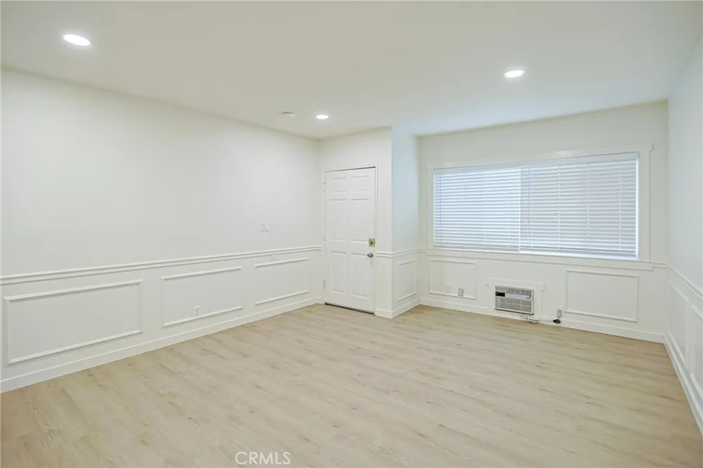 4109 W 5th #F2 Santa Ana, CA 92703
